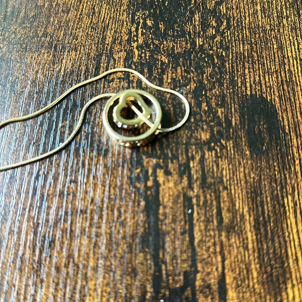 Elegant Gold Necklace with Swarovski Crystal - Picture 6 of 6